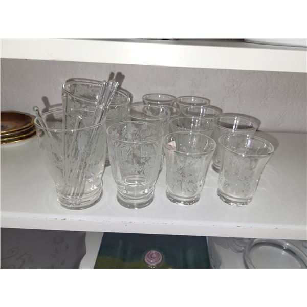 31 PIECE MID CENTURY MODERN GLASS SET WITH SWIZZLE STICKS