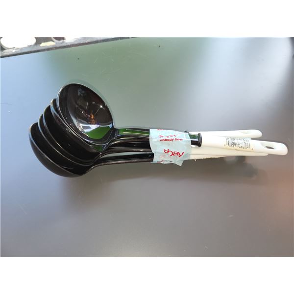 LOT OF 5 NEW PLASTIC LADLES