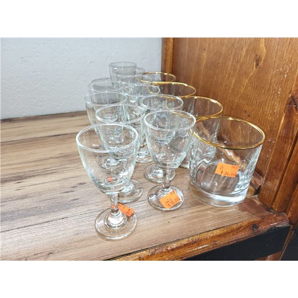 LOT OF VARIOUS GLASSES (14 PIECES) LOT 5