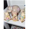 Image 2 : SHELF WITH PIG DECOR LOT 2 (15 PIECES)