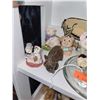 Image 2 : SHELF WITH PIG DECOR LOT 4 (16 PIECES)