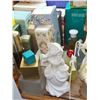 Image 4 : LOT OF AVON PERFUME BOTTLES LOT 1