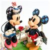 Image 2 : WALT DISNEY’S MICKEY MINNIE BLOSSOMING ROMANCE