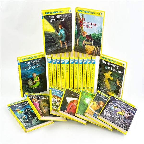 22 NANCY DREW MYSTERY STORIES - CAROLYN KEENE