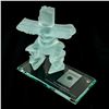 Image 1 : ENGRAVED 2003 AWARD - LARGE INUKSHUK - U OF L