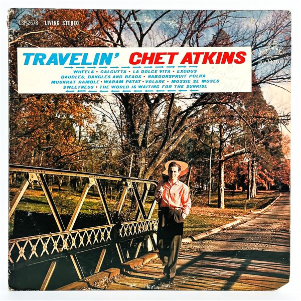 CHET ATKINS - TRAVELIN’ CHET ATKINS - VINYL RECORD