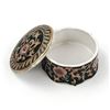Image 2 : LIDDED ORIENTAL ACCENT INC PORCELAIN DRESSER BOX