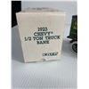 Image 4 : 1923 Chevy Half Ton Truck Bank in Original Box