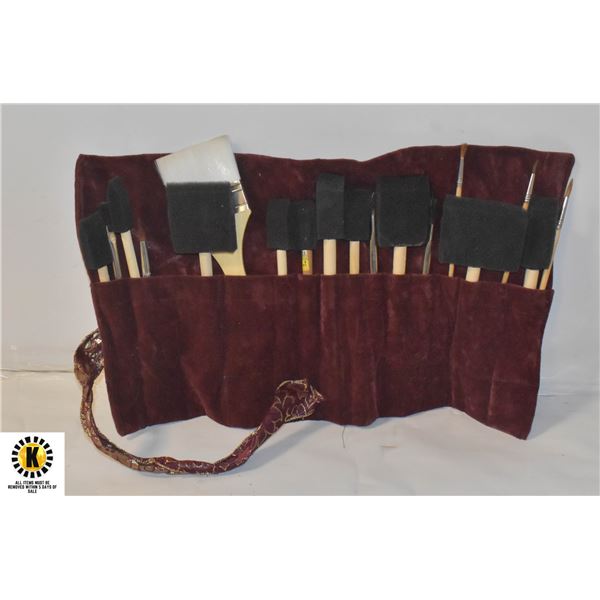 PAINT BRUSHES SET WITH CARRYING VELVET WRAP