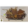 Image 1 : WIRE BASKET WITH WOOD AND BARK DCOR