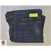 Image 1 : WOMENS DOLLHOUSE 14W  OVERALLS