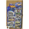 Image 1 : 12 NEW HOT WHEELS