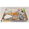 Image 1 : KITCHEN TOOLS & UTENSILS