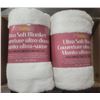 Image 1 : 2 NEW PLUSH THROW BLANKETS