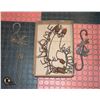 Image 1 : 2 WROUGHT IRON WELCOME SIGNS
