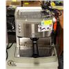 DELONGHI 2IN1 ESPRESSO MACHINE *NEEDS CLEAN*