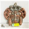 Image 1 : ARTIST SIGNED HAND PAINTED CLAY MASK DECORE