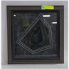 Image 1 : FRAMED HANDCRAFTED GLASS ETCHING SIGNED BY 1995