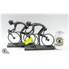 Image 1 : BICYCLE RIDER STATUE SET