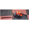 Image 1 : GAS HEDGE TRIMMER