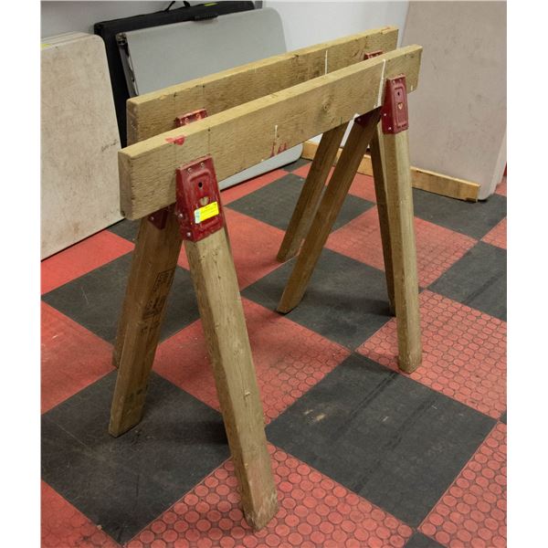 SAWHORSE WOOD FRAME PAIR