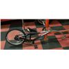 Image 1 : WEE RIDE CO-PILOT KIDS BIKE ATTACHEMENT