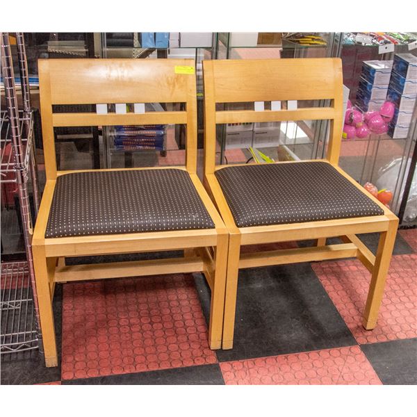 2 VINTAGE DINING CHAIRS