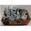 Image 1 : LOT OF PORCELAIN FIGURINES 28 PIECES