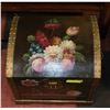 Image 1 : HIP ROOF FLORAL STUDDED WOOD TRUNK