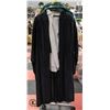 Image 1 : FORMAL LAWYERS ROBE SET SIZE XL