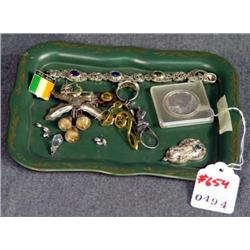 TRAY LOT WITH STERLING JEWELRY, KENNEDY HALF, ETC.