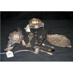 TRAY LOT OF FANCY SILVER PIECES, INCL TEA STRAINER