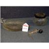 Image 1 : LOT HEISEY DISH, VICTORIAN PERFUME, AND DRESSER