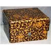 Image 1 : LARGE COVERED LACQUERED BOX