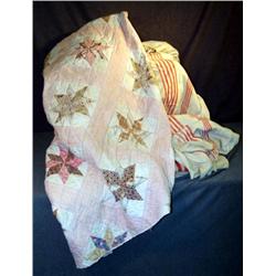 BOX LOT WITH PATCHWORK QUILT, HOMESPUN BLANKET, ET