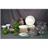 Image 1 : ODD LOT WITH FRANCISCAN CHINA, MILK GLASS VASES, E