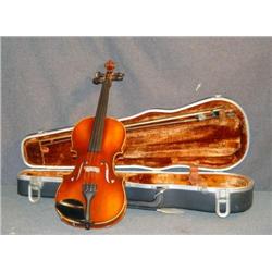 STUDENT VIOLIN