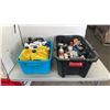 Image 1 : 2 TOTES OF AUTOMOTIVE FLUIDS