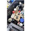 Image 8 : 2 TOTES OF AUTOMOTIVE FLUIDS