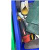 Image 8 : LOT OF SANDING/SCOURING PADS, HARDWARE AND PAINTING SUPPLIES