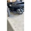 Image 2 : BRITAX BABY STROLLER