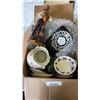 Image 2 : 2 BOXES OF COLLECTIBLES AND BIRDHOUSE