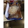 Image 4 : 3 BOXES OF PINWHEEL CRYSTAL AND COLLECTIBLES