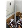 Image 2 : DYSON CORDLESS VACUUMS FOR PARTS OR REPAIR