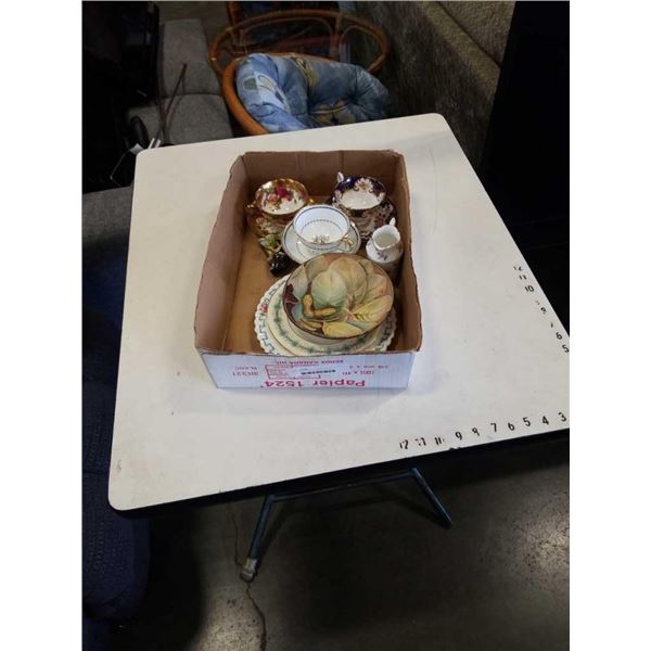 TRAY OF PORCELAIN WARE: ROYAL CROWN DERBY, STAFFORSHIRE, ROYAL CHELSEA, BESWICK, ROYAL ALBERT, MINTO