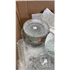 Image 2 : BOX OF VARIOUS CRYSTAL PIECES