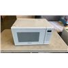 Image 1 : PANASONIC 1100W MICROWAVE WORKING