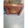 Image 3 : BEVELLED GLASS INSERT END TABLE