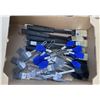 Image 1 : LOT OF NEW BASTING BRUSHES
