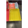 Image 2 : LOT OF PICTURE DEVELOPING TRAYS AND TOOLS